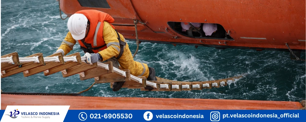 Fungsi Embarkation Ladder dalam Sistem Evakuasi Kapal